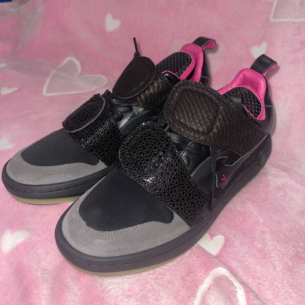 Sia Collective Vulture Sk8 Blink
